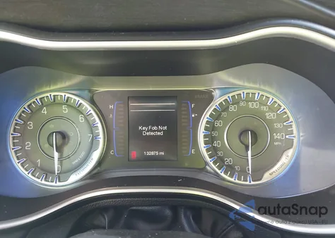 2015 Chrysler 200 Limited из США, поврежденный, VIN 1C3CCCAB3FN535698